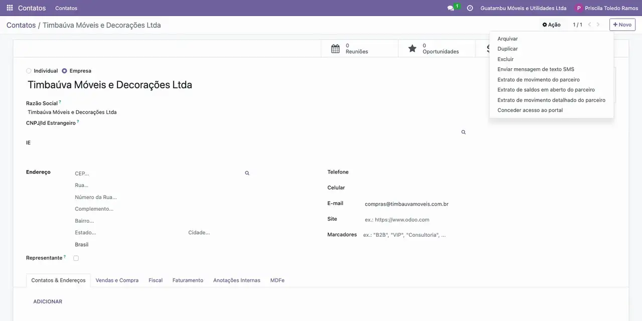 Confira o E-mail: ele será o login do cliente no portal.
