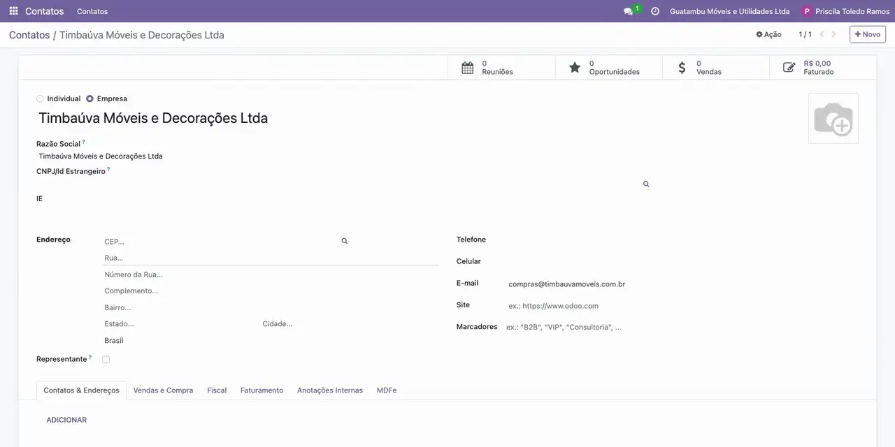 A linha passa a mostrar Revogar acesso e Convidar novamente. Clique em Fechar.